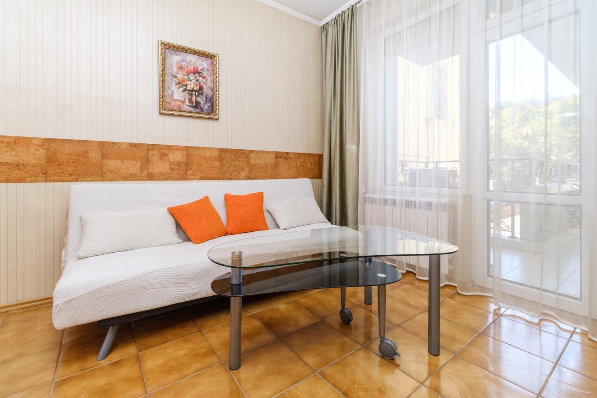 Hotel Noviz 3*
